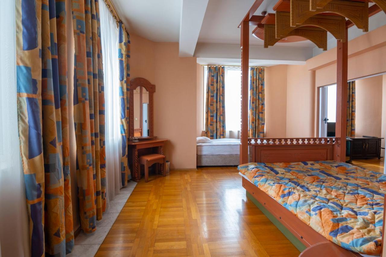 Hotel Slaviani Dimitrovgrad  Eksteriør billede